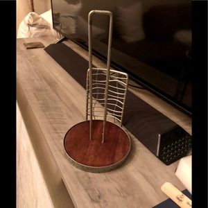 Farmhouse Papertowel Holder *¥€ SOLD€~£
